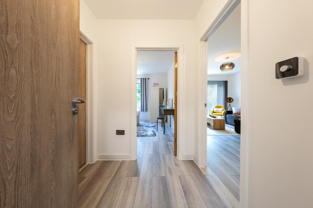 Ashview 6 - Heathrow - Windsor - Free Parking Apartman Staines-upon-Thames Kültér fotó