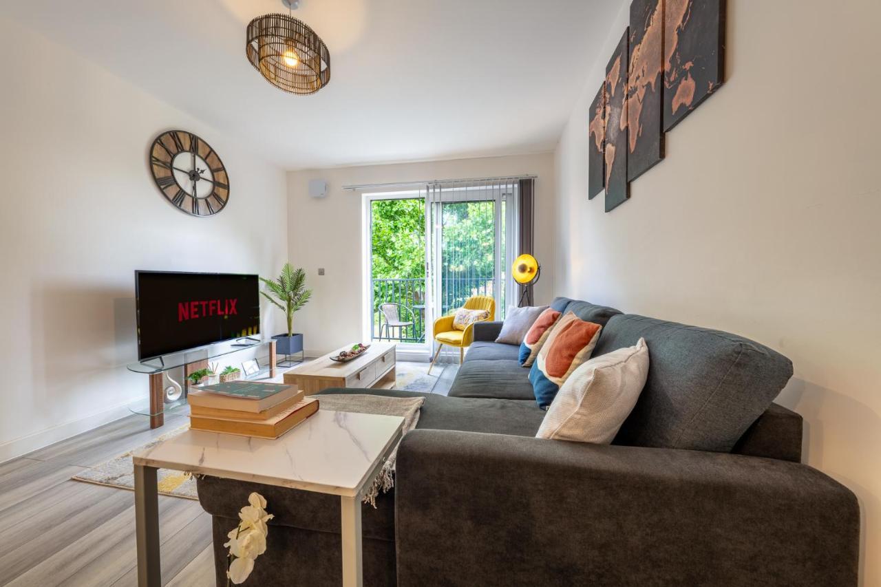 Ashview 6 - Heathrow - Windsor - Free Parking Apartman Staines-upon-Thames Kültér fotó